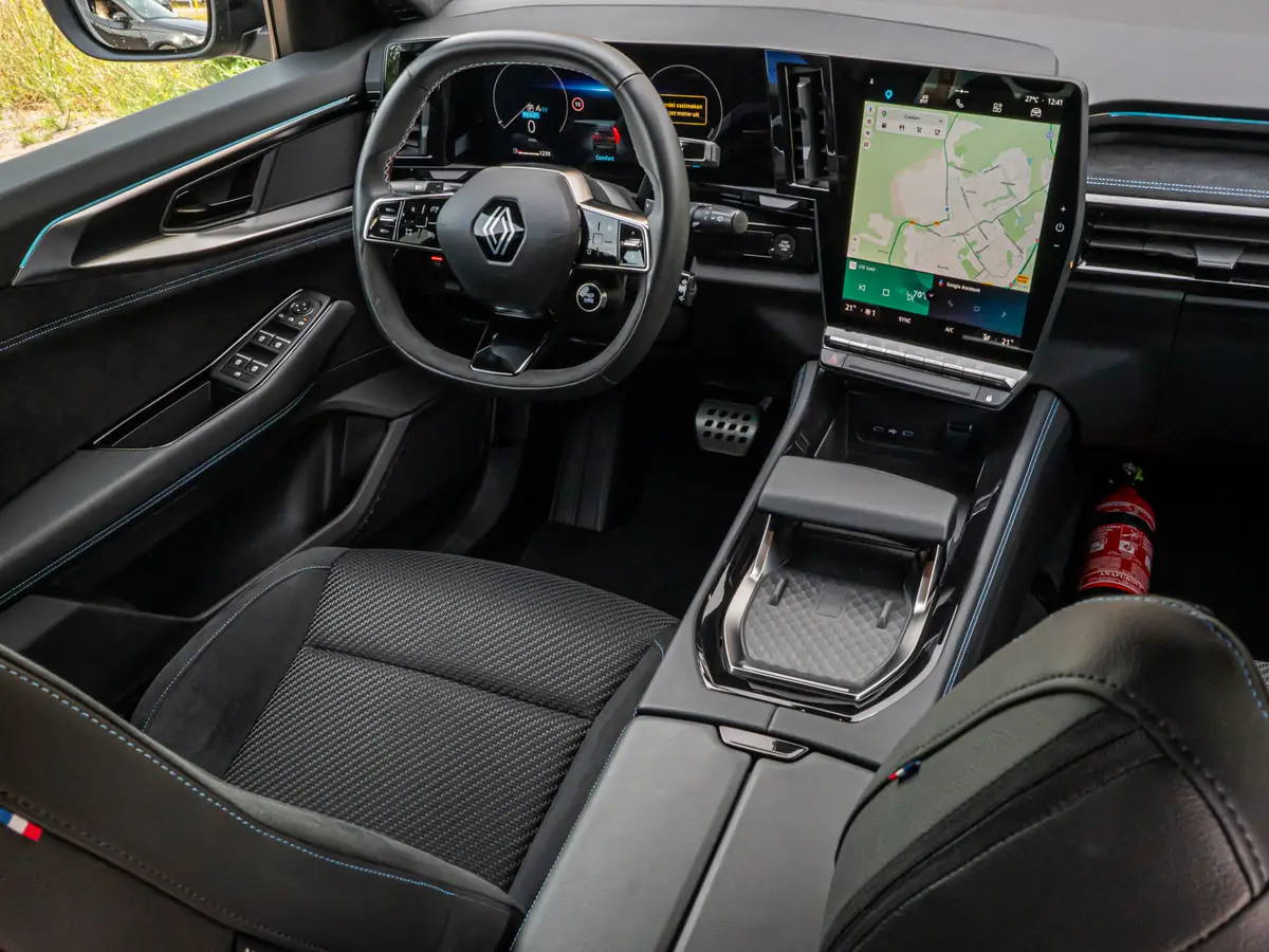 Renault Austral 1.2 E-Tech full hybrid 200 iconic esprit Alpine: foto 2