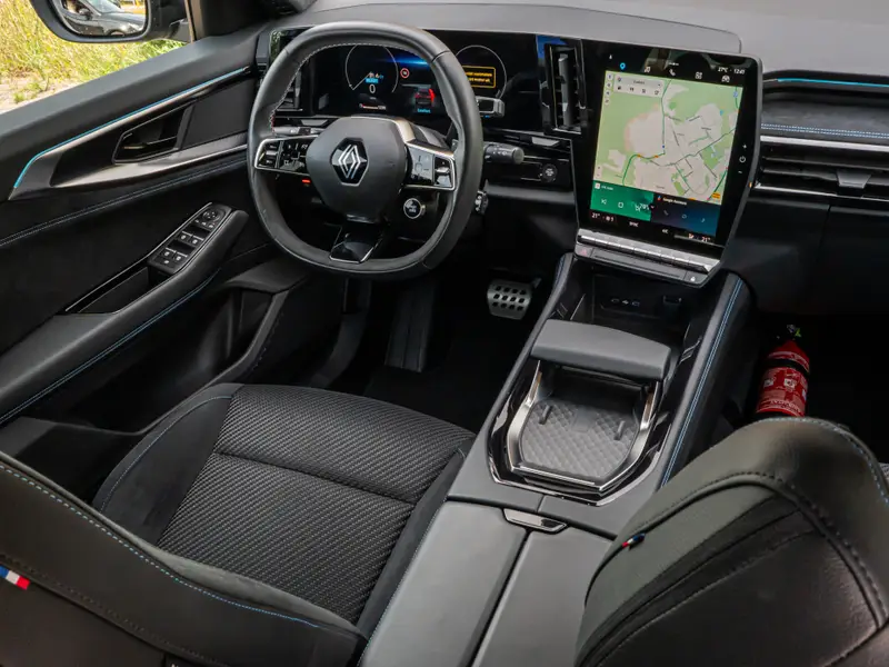 Renault Austral 1.2 E-Tech full hybrid 200 iconic esprit Alpine 2023 leasen bij DreamLease: foto 2