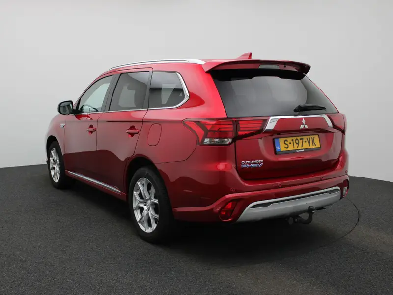 Mitsubishi Outlander 2.4 PHEV Intense+ 2020 leasen bij DreamLease: foto 2