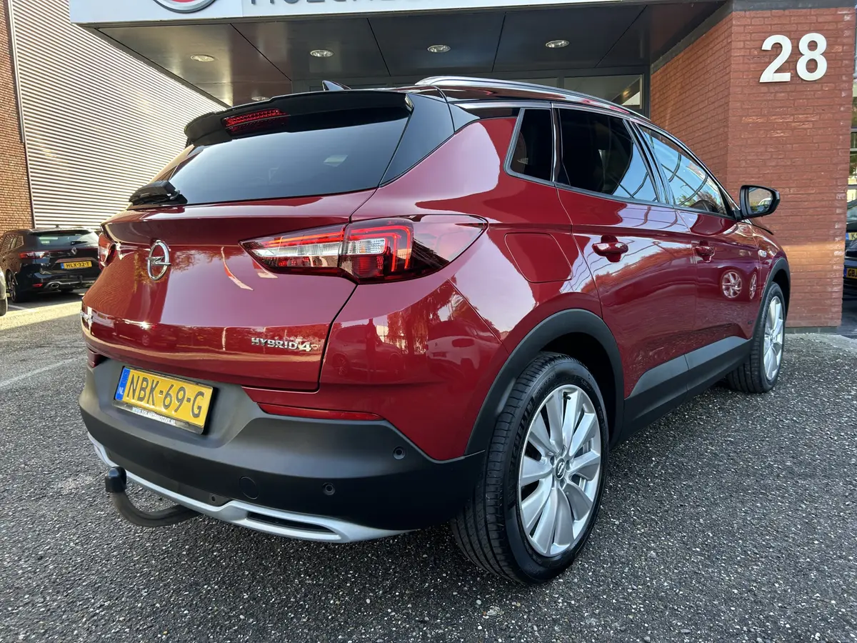 Opel Grandland X 1.6 Turbo Hybrid4 Ultimate 300PK! // MEMORY SEATS // NAVI // TREKHAAK // CAMERA // CRUISE // STOELVERWARMING + VERKOELING //: foto 2