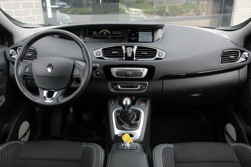 Renault Grand Scénic 1.2 TCe Bose 2014 leasen bij DreamLease: foto 2