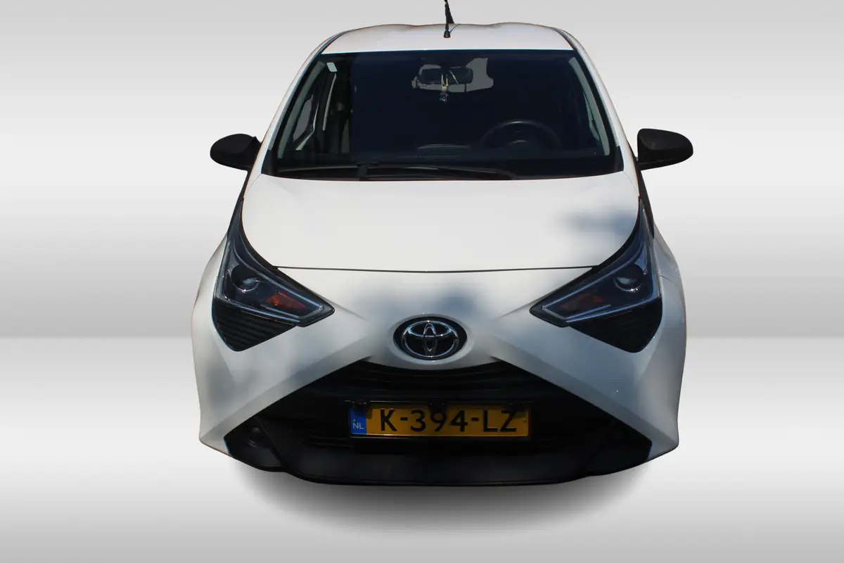 Toyota Aygo 1.0 VVT-i x-fun: foto 2
