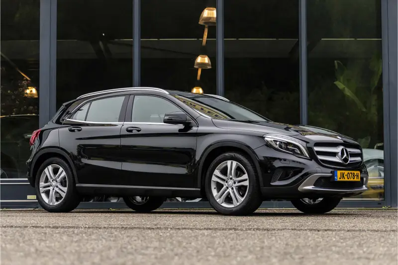 Mercedes-Benz GLA 200 Prestige 2015 leasen bij DreamLease: foto 1