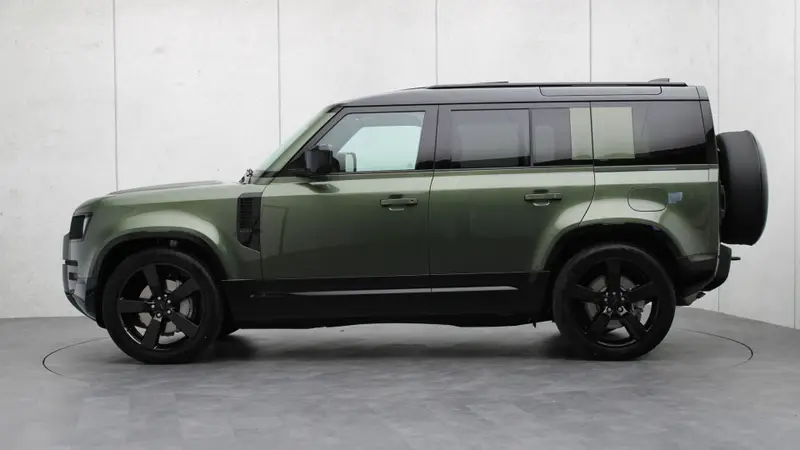 Land Rover Defender 110 P300e 110 X-Dynamic HSE 2026 leasen bij DreamLease: foto 2