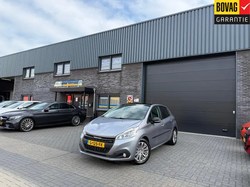 Peugeot 208 1.2 110PK GT-Line 2019 leasen bij DreamLease: foto 1