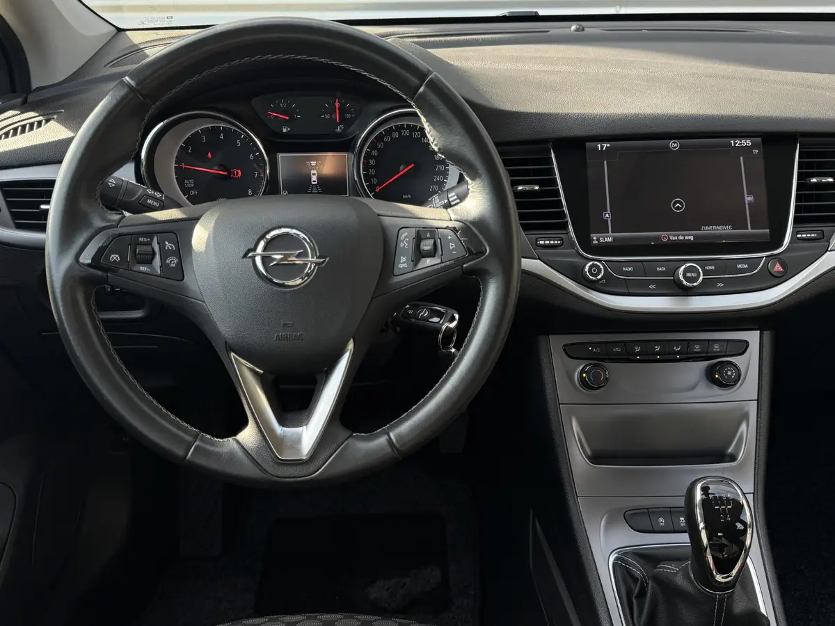 Opel Astra 1.0 Online Edition: foto 2