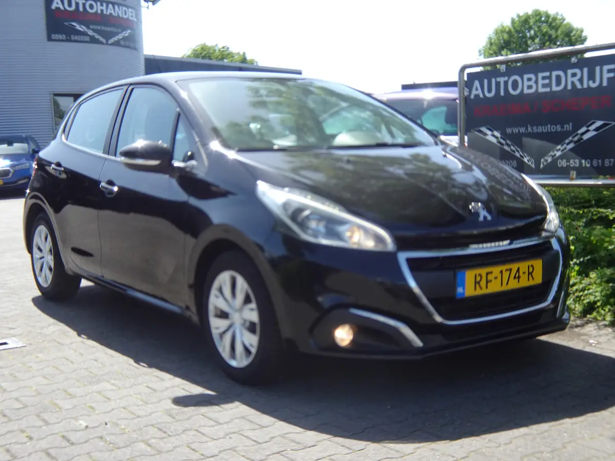 Peugeot 208 1.2 5-Drs Blue Lion: foto 1
