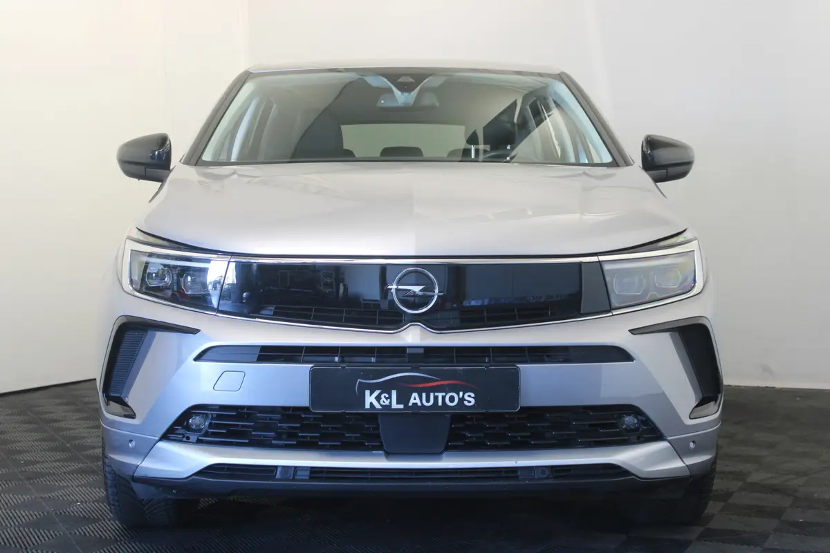 Opel Grandland 1.2 Turbo Elegance: foto 2