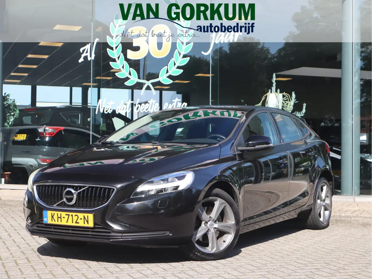 Volvo V40 2.0 T3 Momentum: foto 1