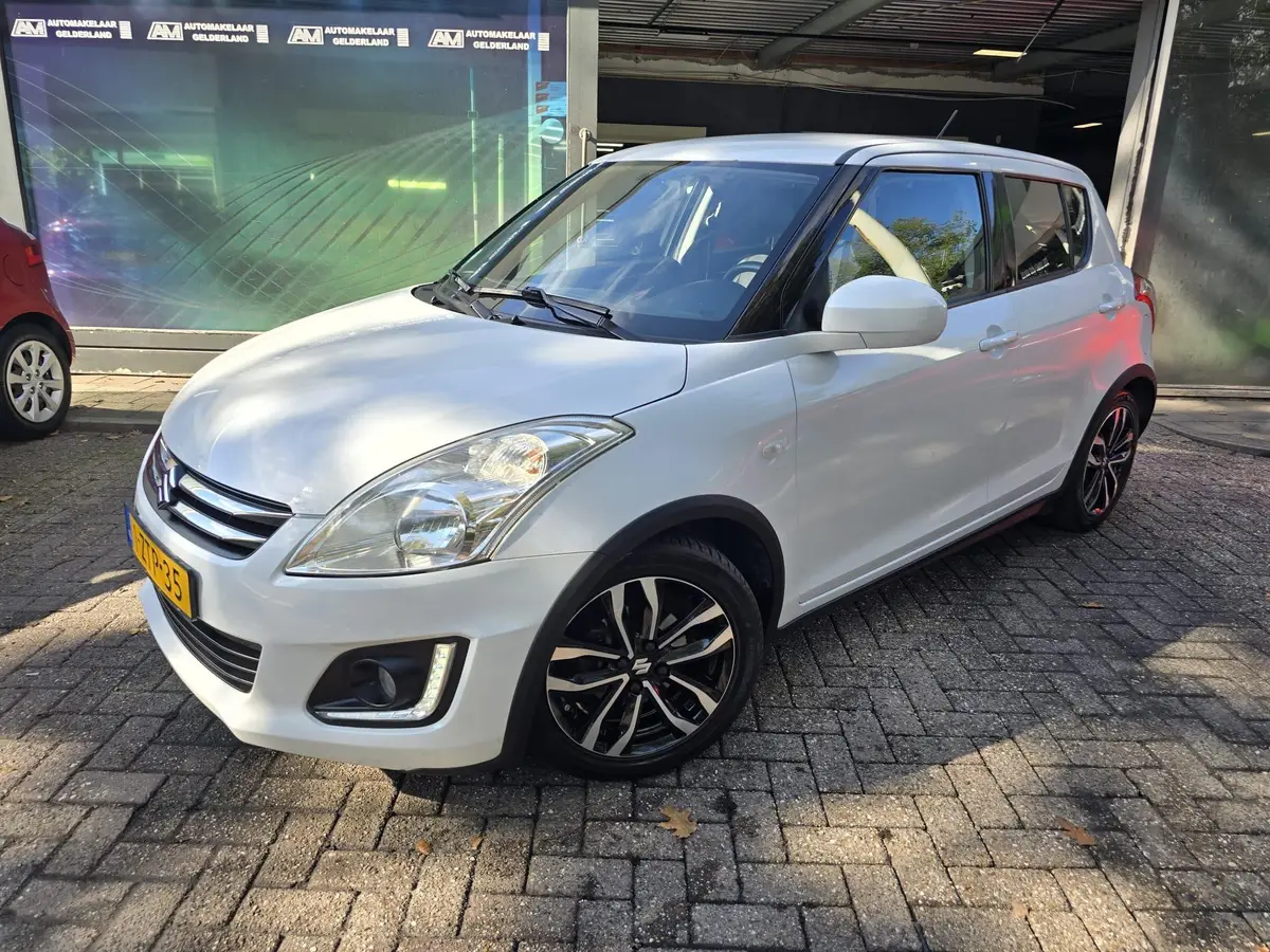 Suzuki Swift 1.2 Style EASSS: foto 1