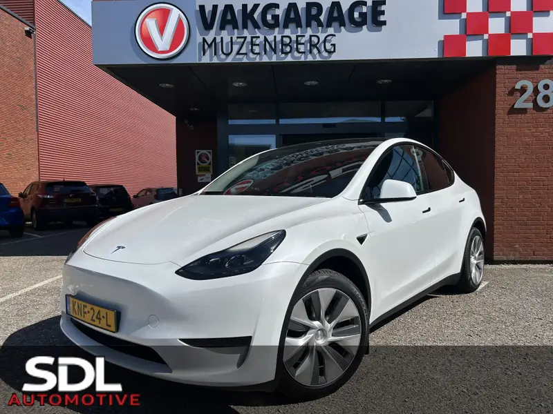 Tesla Model Y RWD 1e EIGENAAR // PANODAK // NAVI // ADAPTIVE CRUISE // CLIMA // AUTOPILOT // 360 CAMERA // LEDEREN BEKLEDING // 2023 leasen bij DreamLease: foto 1