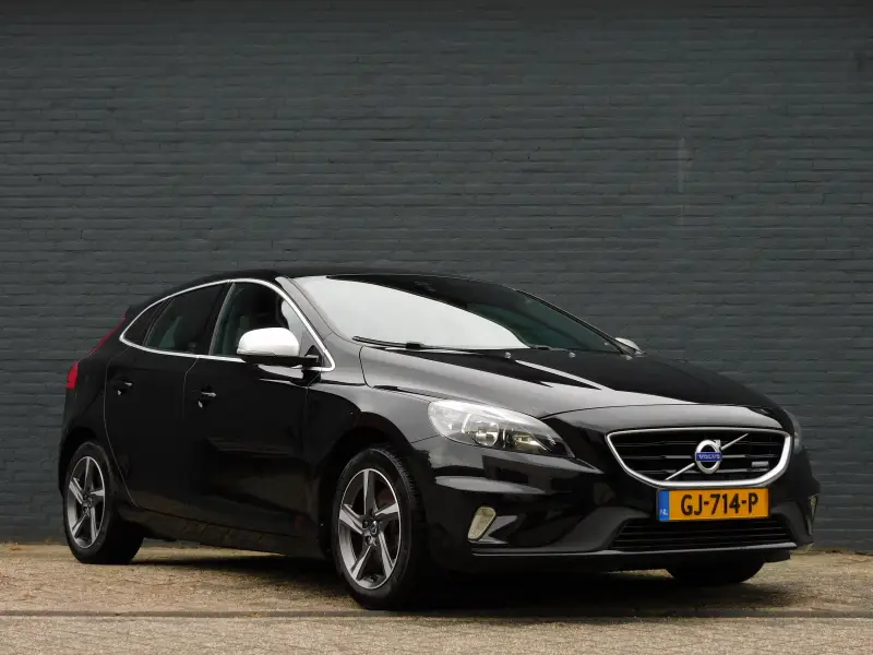 Volvo V40 1.6 T4 R-Design 2015 leasen bij DreamLease: foto 2
