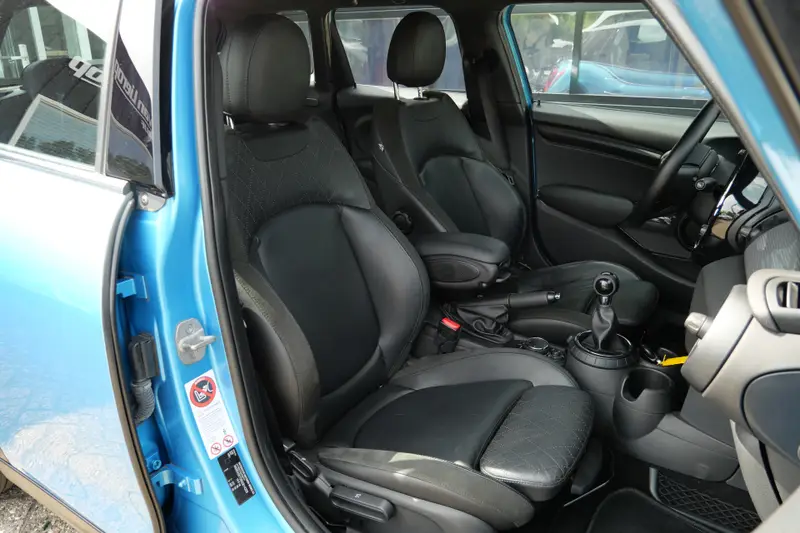 MINI 5-Deurs 1.5 Cooper Chili Business 2015 leasen bij DreamLease: foto 2
