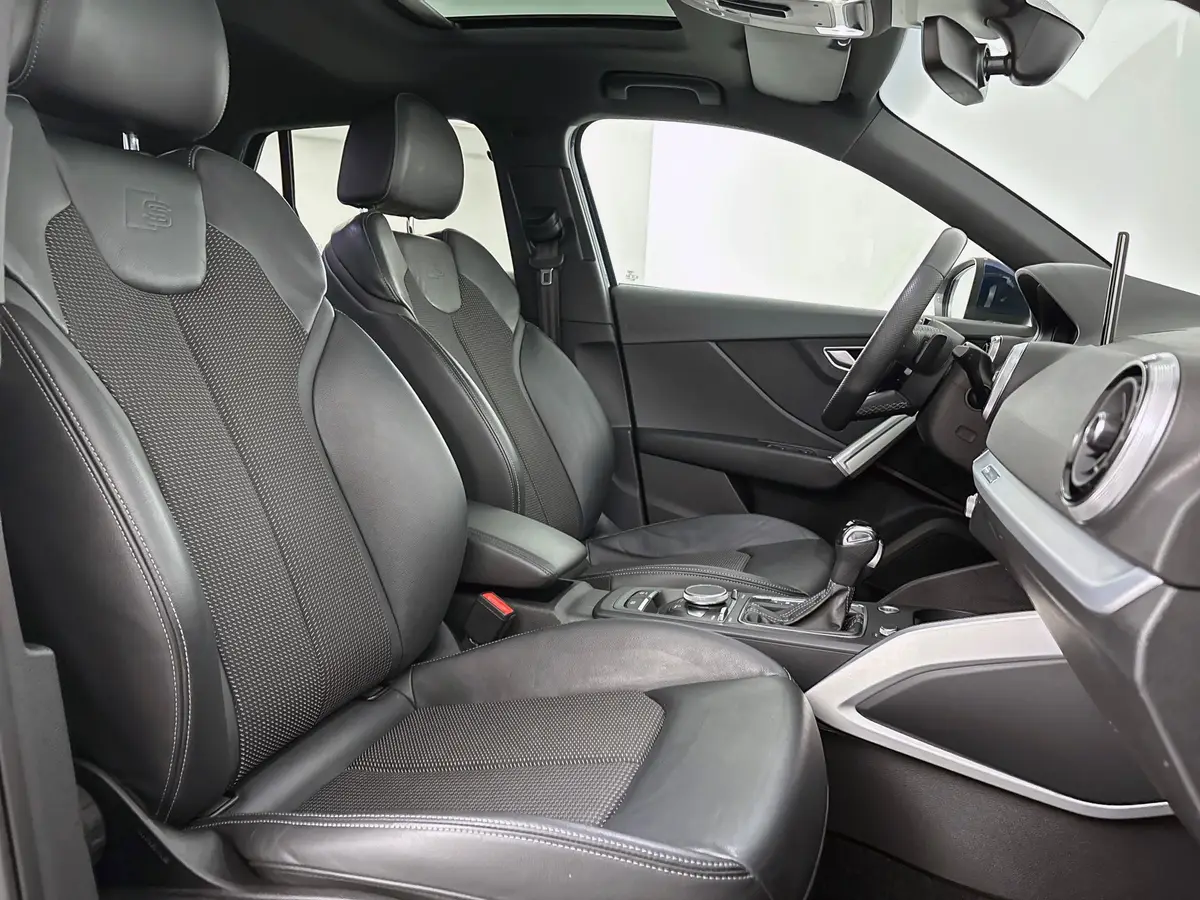Audi Q2 35 TFSI S Edition 150PK, Virtual,Panoramadak,Apple Carplay,Camere,PDC V+A, 19": foto 31