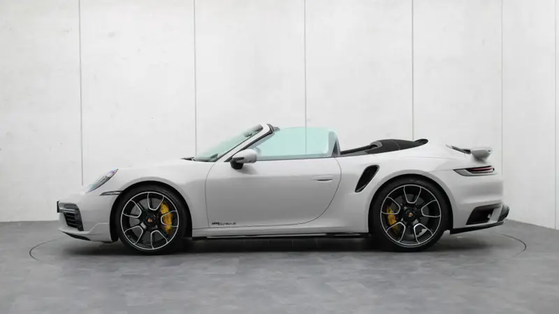Porsche 911 Cabrio 3.8 Turbo S 2023 leasen bij DreamLease: foto 2