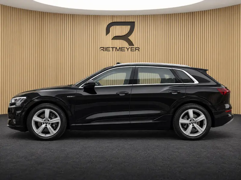 Audi e-tron e-tron 50 quattro Launch edition plus 71 kWh 2020 leasen bij DreamLease: foto 2