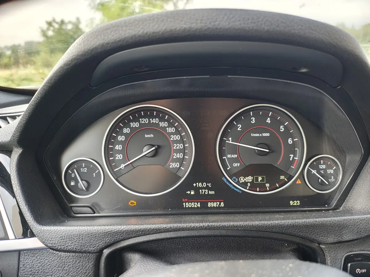 BMW 3 Serie Touring 318i Automaat Sport Panoramadak Stoelverwarming Shadow High Executive Navi Camera Ecc: foto 25