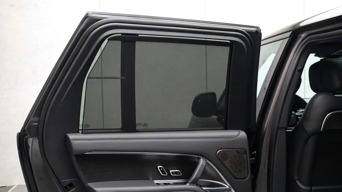Land Rover Range Rover P550e Autobiography: foto 44
