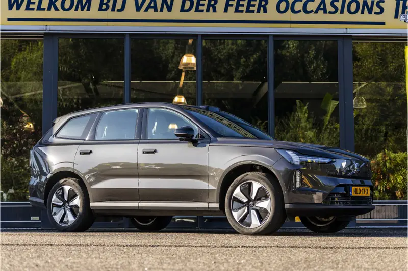 Volvo EX90 Single Motor Core 7p. 104 kWh 2025 leasen bij DreamLease: foto 1