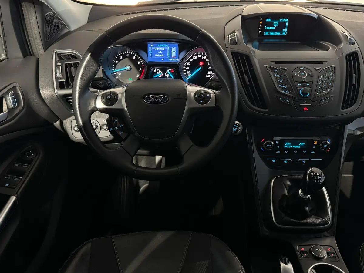 Ford Kuga 1.5 Titanium /Clima/Cruise/PDC/Keyless/MMS/LMV: foto 2