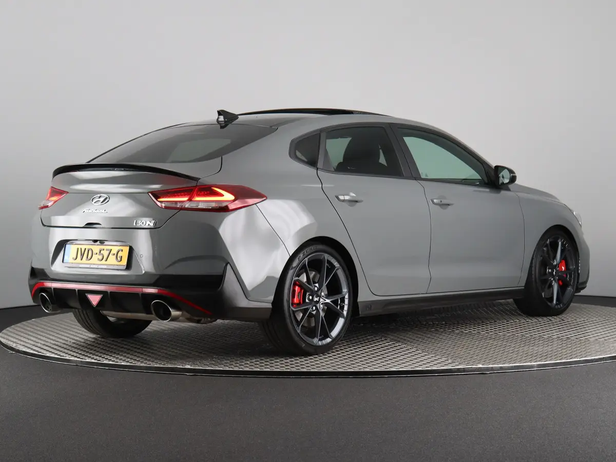 Hyundai i30 2.0 N Fastback: foto 2