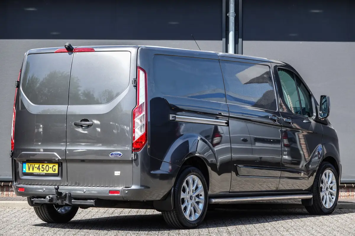 Ford Transit Custom L2H1 2.2Tdci 125Pk | Anniversary Edition | Stoel-Bank | Achteruitrijcamera | Trekhaak | Side-Bars | 18'' | Magnetic Grey: foto 2