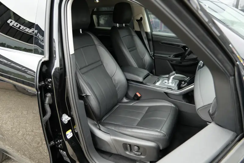 Land Rover Range Rover Evoque 2.0 P200 AWD 200PK 2019 leasen bij DreamLease: foto 2