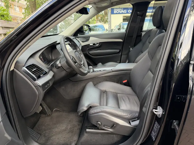 Volvo XC90 2.0 T8 Recharge AWD Ultimate Bright/ 360gr/Head Up/Schuif/kantel dak 2024 leasen bij DreamLease: foto 2