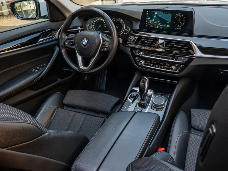 BMW 5 Serie 530i High Exe 2017 leasen bij DreamLease: foto 2