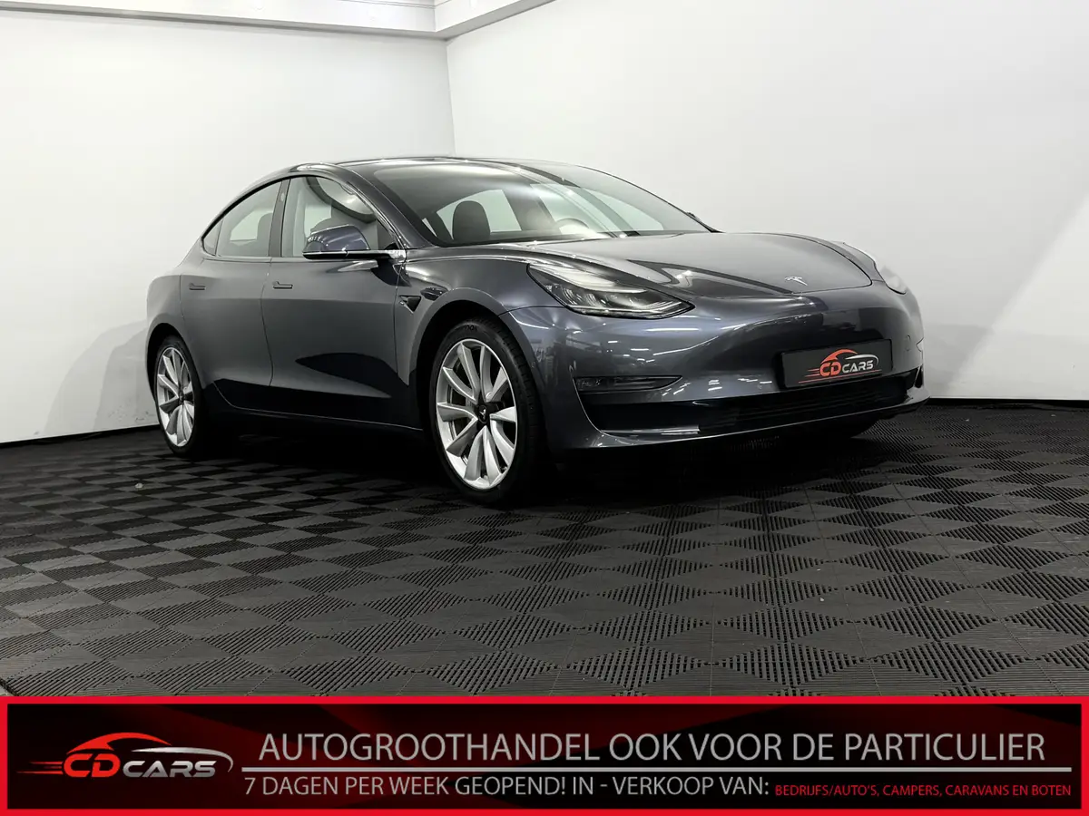 Tesla Model 3 Long Range AWD 75 kWh: foto 1