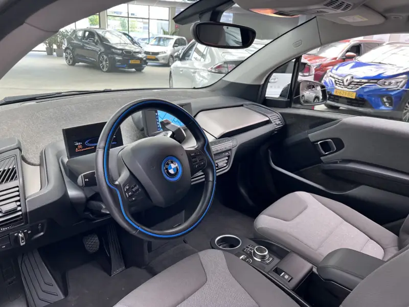 BMW i3 Executive 120Ah 42 kWh/*Galvanic Gold*/Carplay/1e eig./W-pomp/20"/Camera/3-fase 2021 leasen bij DreamLease: foto 2