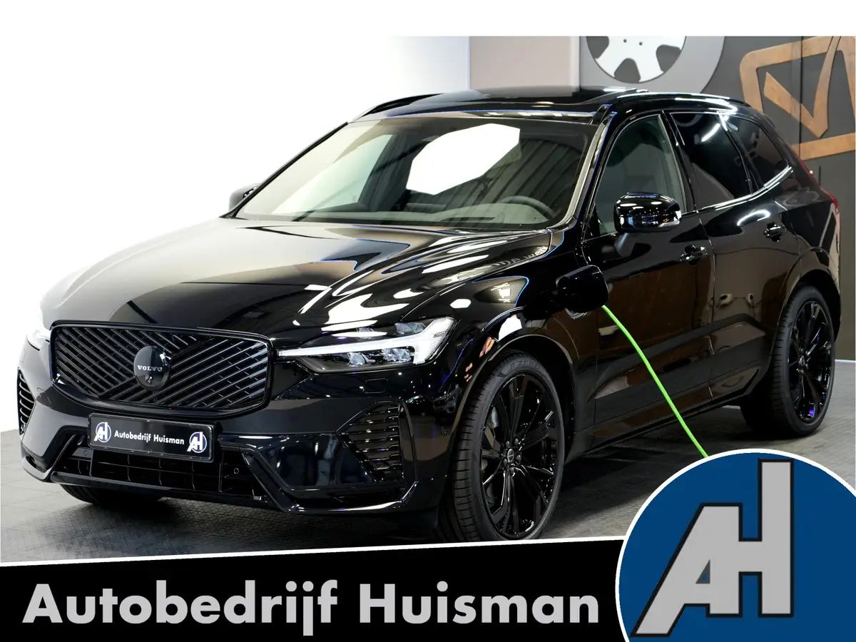 Volvo XC60 2.0 T6 AWD Aut8 MJ2027 Plug-in Ultra Black Ed., NIEUW €82.042!LUCHTVERING + HARMAN/KARDON + PANORAMADAK + EL.TREKHAAK + HEAD-UP + PILOT ASSIST + STOELVERWARMING V&A + STUURVERWARMING + 360 CAMERA + 21" LM-VELGEN!!: foto 1