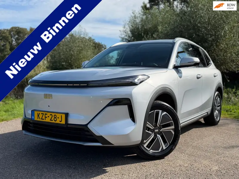Geely Starray EM-i 1.5 Pro Automaat / 360° Camera / Leder / Stoelverwarming / Key-Less / Apple CarPlay-Android Auto / PDC / Cruise 2026 leasen bij DreamLease: foto 1