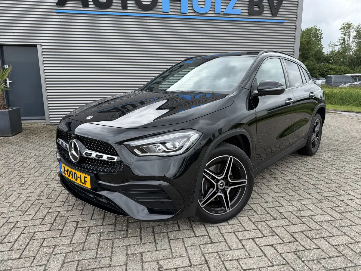 Mercedes-Benz GLA 250 e AMG Line Panoramadak Carplay 19 Inch Sfeerverlichting Stoelverwarming Achteruitrijcamera: foto 2