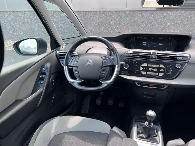 Citroën C4 Picasso 1.2 130pk/Intensive/Airco-Climate/Digidash/Cruise/Trekhaak 2016 leasen bij DreamLease: foto 2