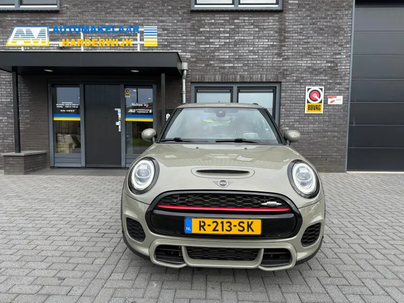 MINI Cooper Mini 2.0 John Works Chili 2019 leasen bij DreamLease: foto 2
