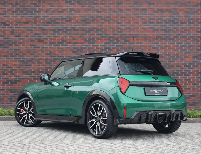 MINI 3-Deurs Cooper John Cooper Works 2025 leasen bij DreamLease: foto 2