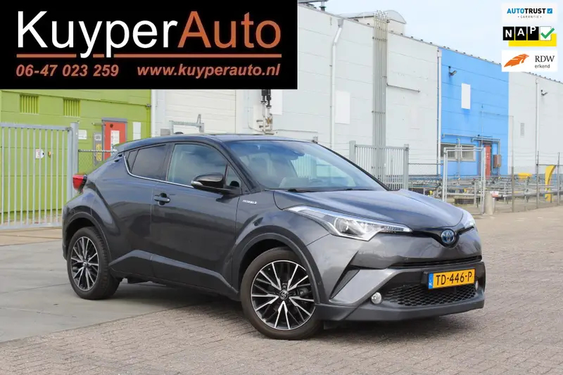 Toyota C-HR 1.8 Hybrid Style rijklaar prijs CAMERA BOMVOL OPTIES VERWARMBARE STOELEN CLIMA 2018 leasen bij DreamLease: foto 1