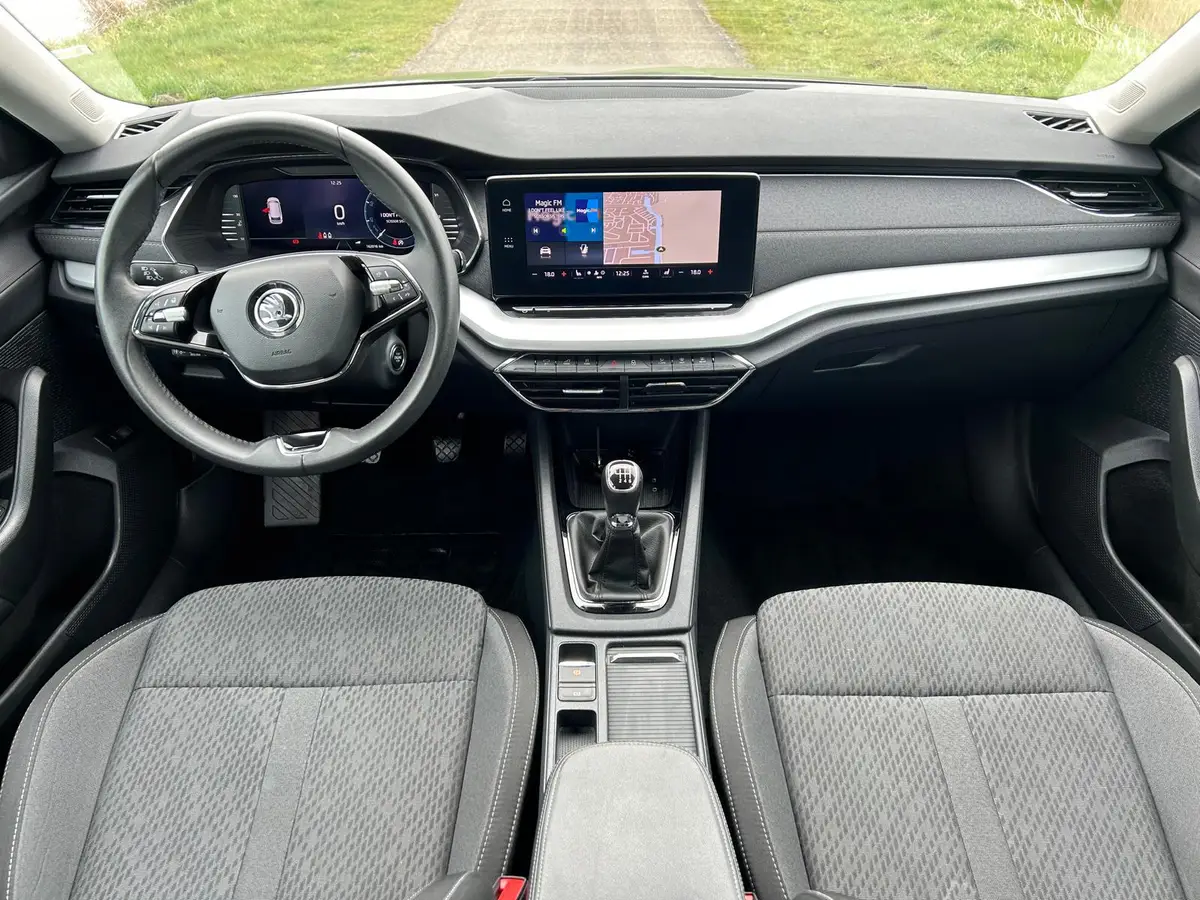 Škoda Octavia Combi 1.0 TSI Business Edition Plus Elec. Trekhaak / Stuur/Stoel verwarming: foto 2