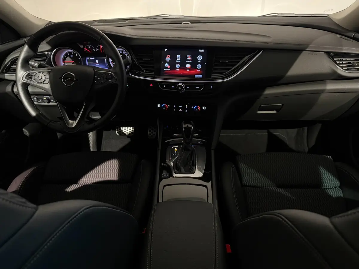 Opel Insignia Grand Sport 1.5 Turbo AUT /Clima/ACC/Keyless/PDC/NAVI/CarPlay/LED/Lane/LMV: foto 2