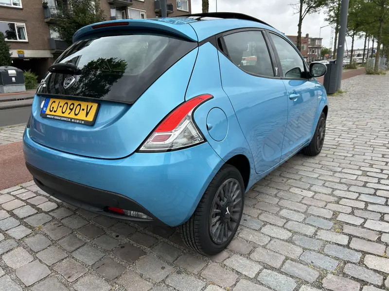 Lancia Ypsilon 0.9 TwinAir Elefantino Plus 2015 leasen bij DreamLease: foto 2