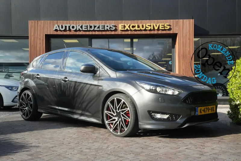 Ford Focus 1.5 ST-Line 182 2017 leasen bij DreamLease: foto 1