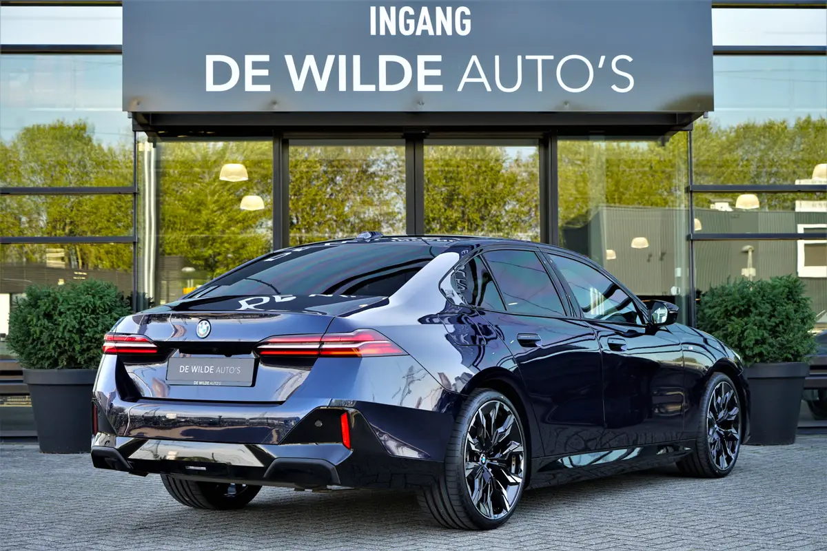 BMW 5 Serie 530e M-sport 299pk: foto 2