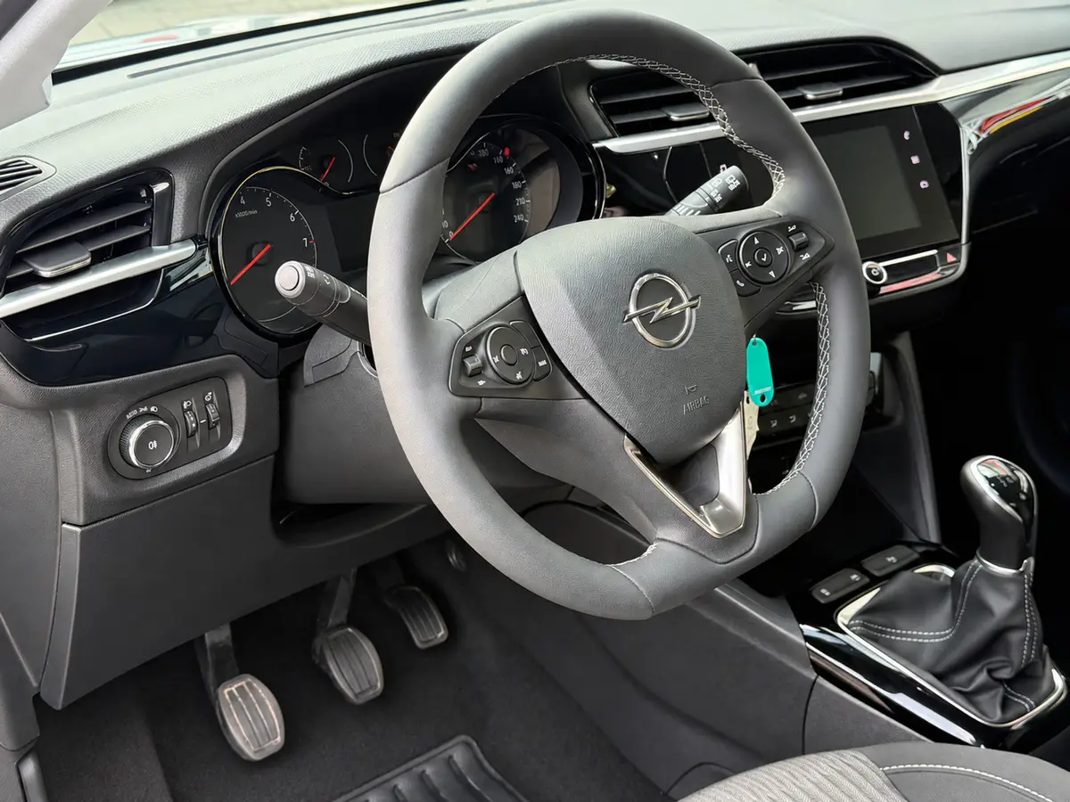 Opel Corsa 1.2 Elegance Business - 13.087 KM - Navigatie / Apple CarPlay I Airco I Sport velgen I PDC I Dealer onderhoud: foto 2