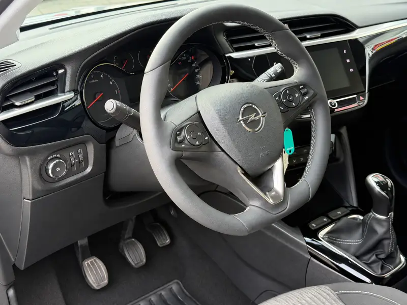 Opel Corsa 1.2 Elegance Business - 13.087 KM - Navigatie / Apple CarPlay I Airco I Sport velgen I PDC I Dealer onderhoud 2023 leasen bij DreamLease: foto 2