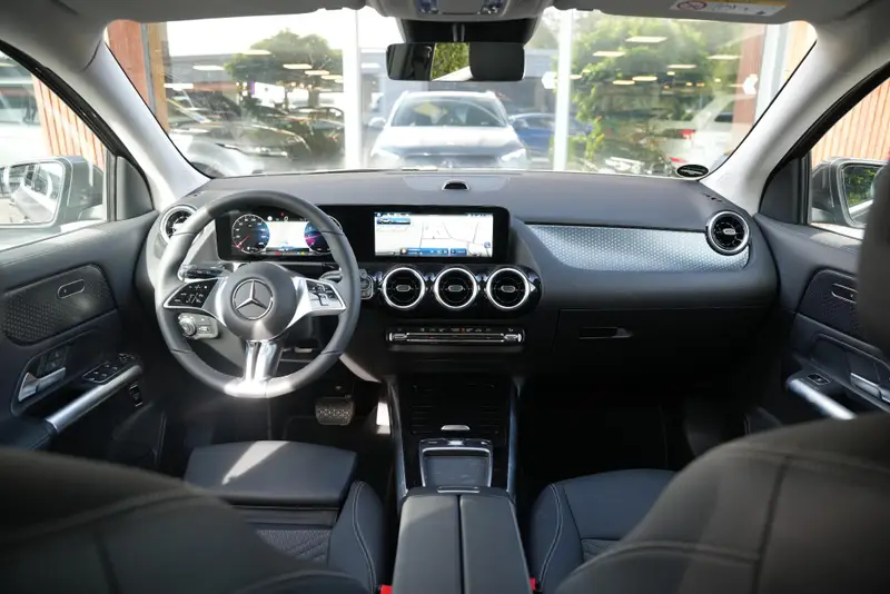 Mercedes-Benz GLA 180 Business Solution 2026 leasen bij DreamLease: foto 2