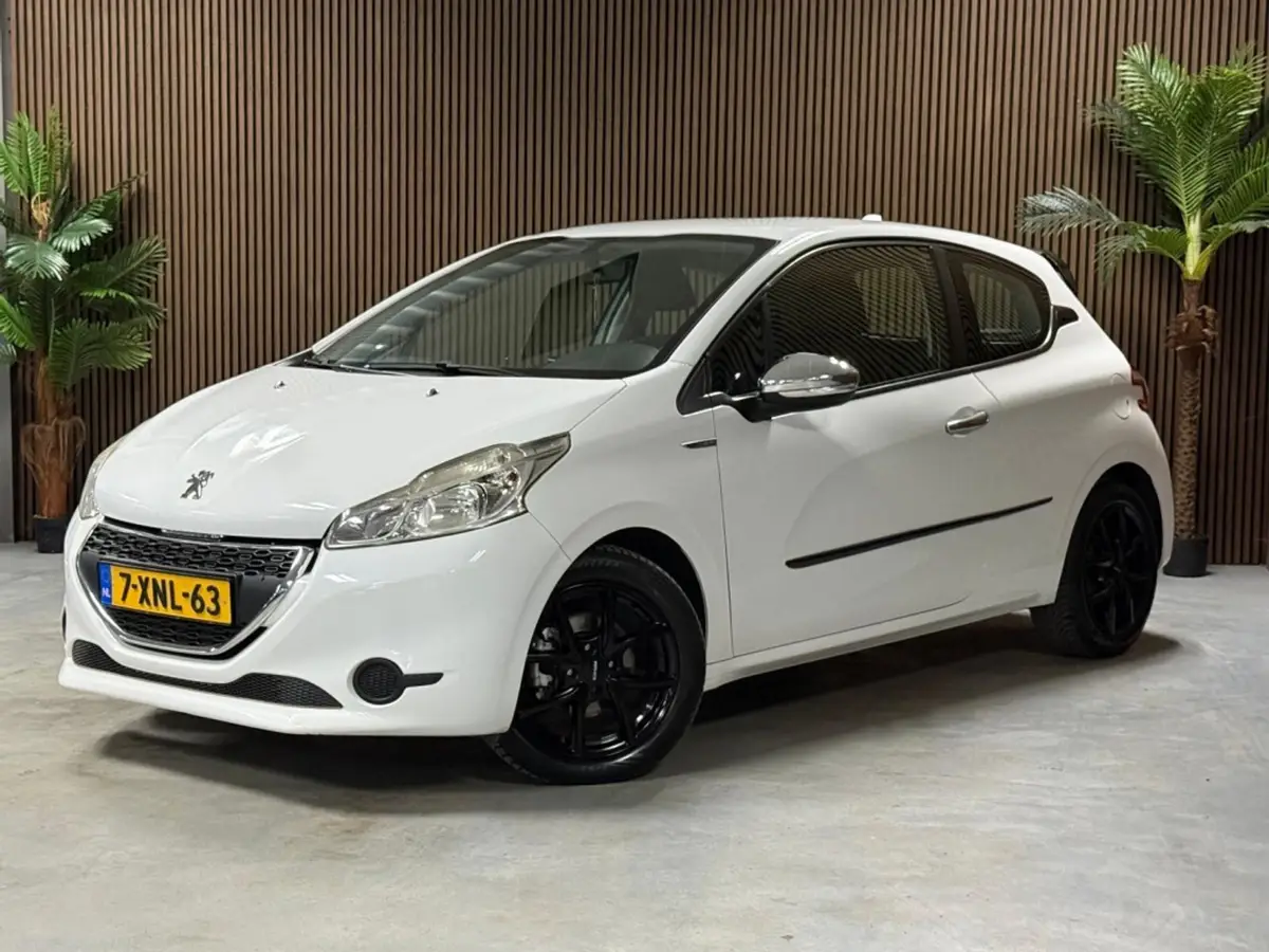 Peugeot 208 1.0 VTi LIKE: foto 2