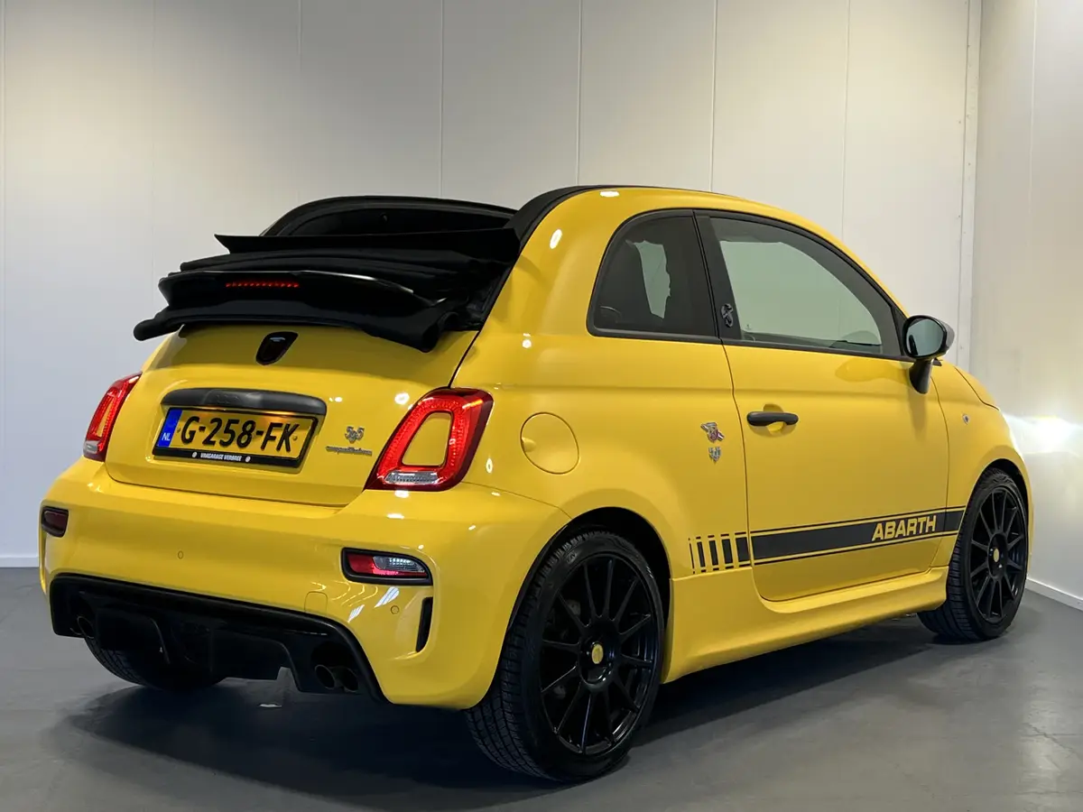 Fiat 500C 1.4 T-Jet Abarth Competizione: foto 2