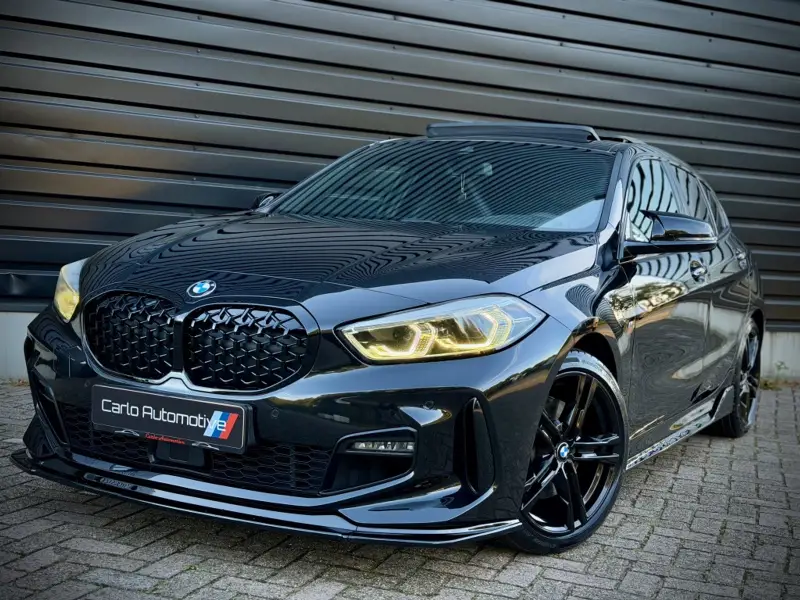 BMW 1 Serie 118i High M-PERF. M135 PANO|SCHAALSTOEL|HUD|ACC|HiFi 2019 leasen bij DreamLease: foto 1