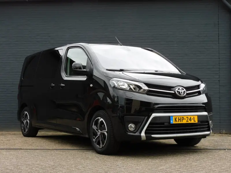 Toyota ProAce VERSO MEDIUM 1.5D 2019 leasen bij DreamLease: foto 2